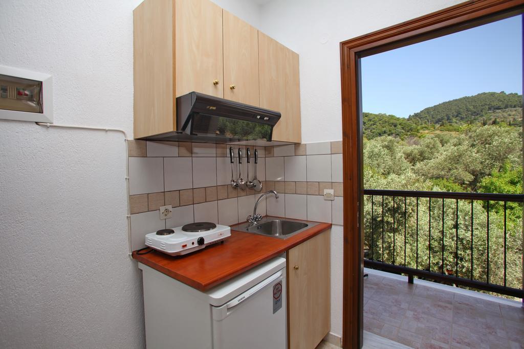 Giasemi Apartments Skopelos Town Exterior photo