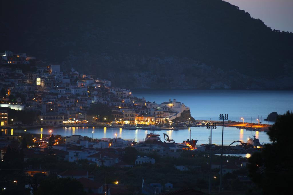 Giasemi Apartments Skopelos Town Exterior photo