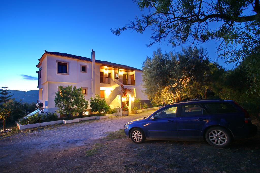 Giasemi Apartments Skopelos Town Exterior photo