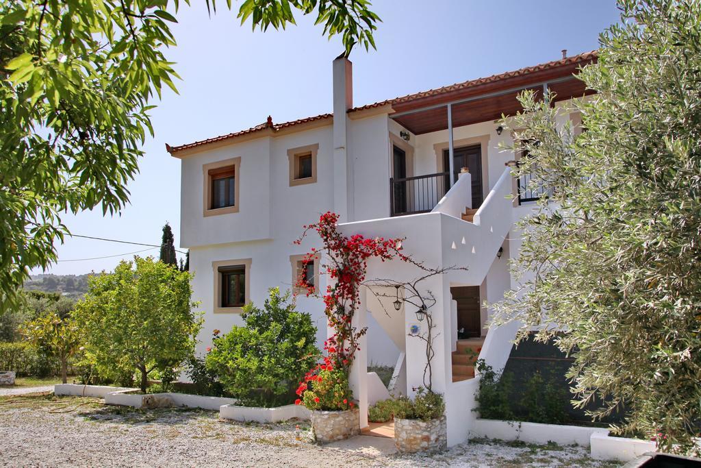 Giasemi Apartments Skopelos Town Exterior photo