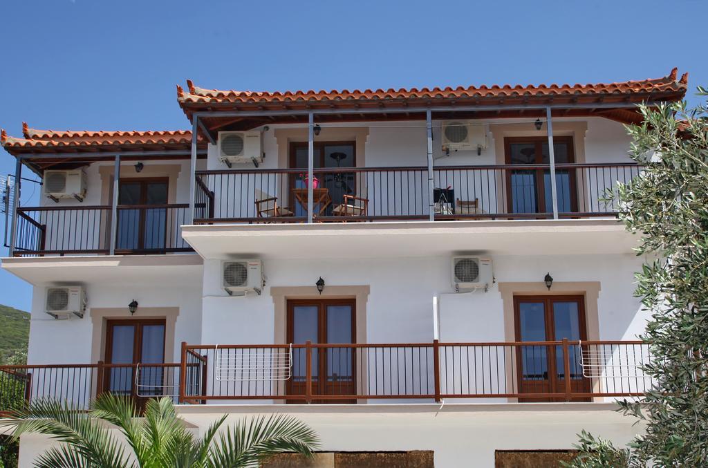 Giasemi Apartments Skopelos Town Exterior photo