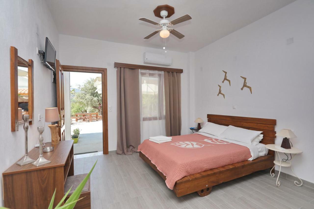 Giasemi Apartments Skopelos Town Exterior photo